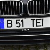ŚWIETNA RAMKA NA TABLICĘ REJESTRACYJNĄ KIA NADRUK ŻEL 2 szt. PREMIUM