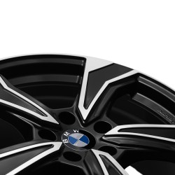 NOWE KOŁA ZIMA BMW 5 G60 G6L Bridgestone 225/55R18+TPMS